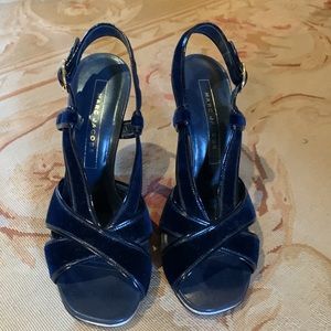 Marc Jacobs Dark Blue Velvet Heels with Gold buckle, new.  Size 39 1/2